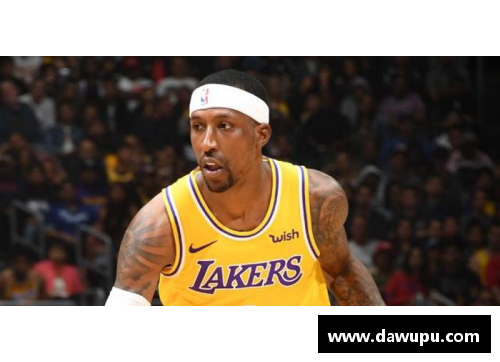 NBA球员波普：他的生涯、荣誉与个人故事 - 副本